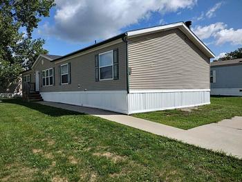 Thumbnail of mobile home