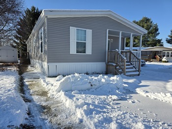 Thumbnail of mobile home