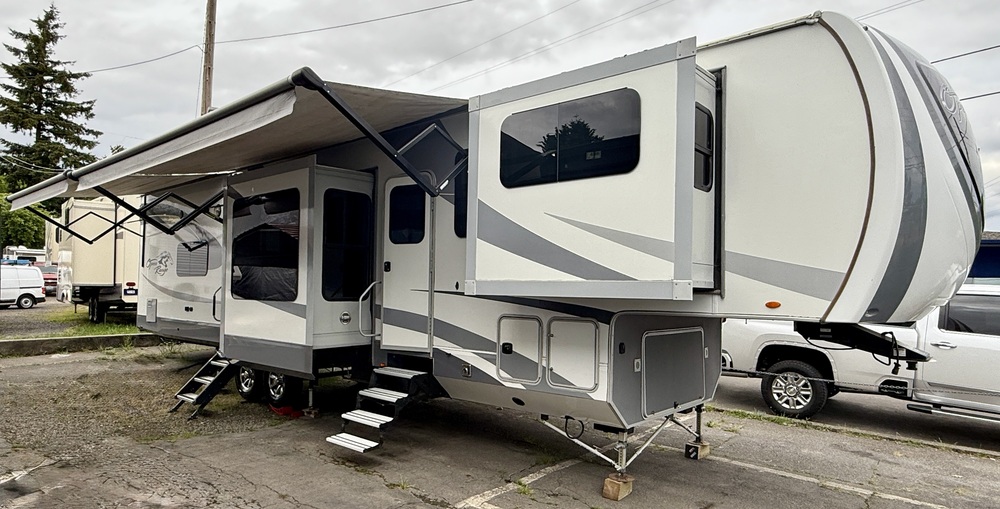 Photo of Rv