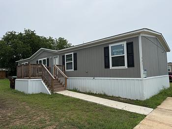 Thumbnail of mobile home