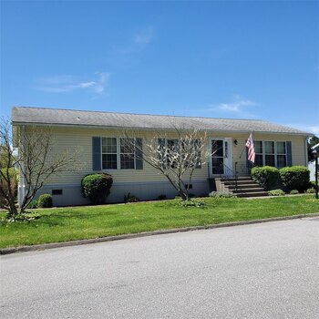 Thumbnail of mobile home