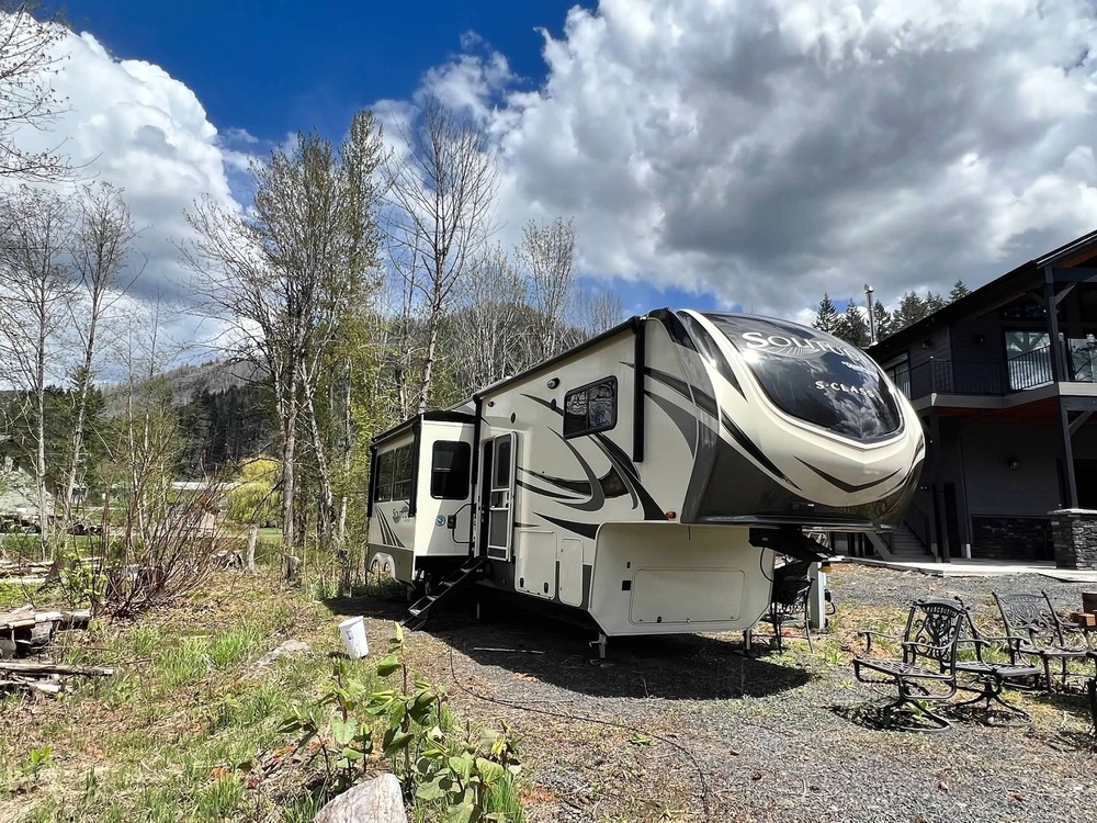 Photo of Rv
