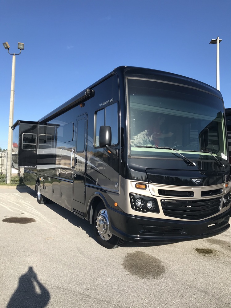Photo of Rv