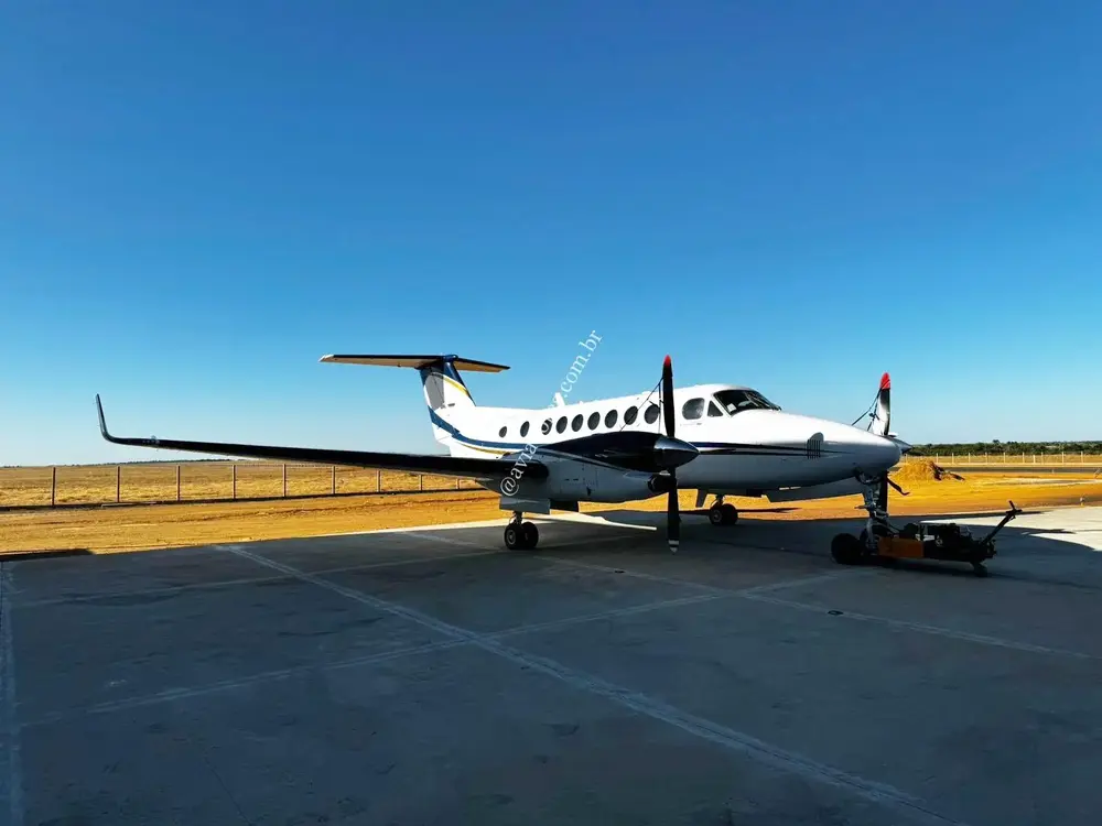 7263/beechcraft-king-air-350-2008-flightmarket-id-7263-43592.webp