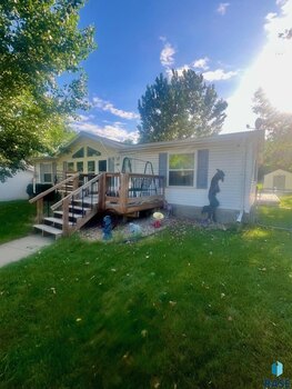 Thumbnail of mobile home