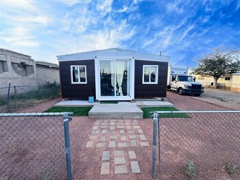 Thumbnail of mobile home