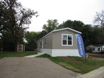 Thumbnail of mobile home