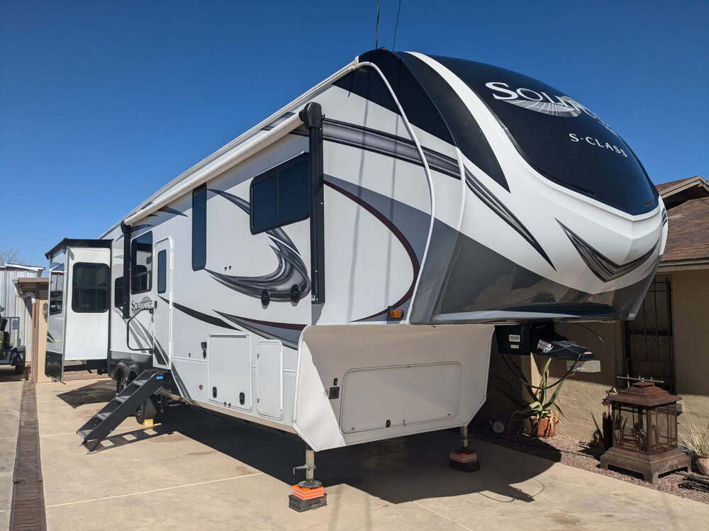 Photo of Rv