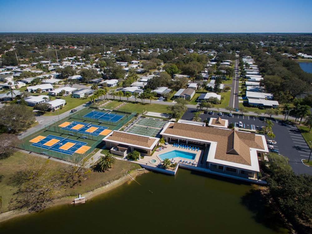 Camelot Lakes Village