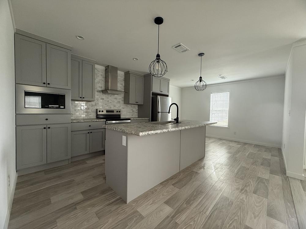 Camelot Lakes Village