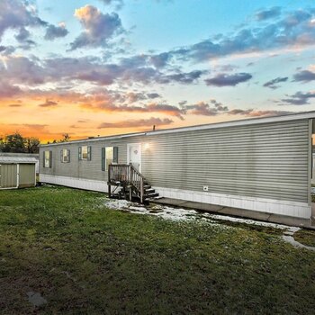 Thumbnail of mobile home