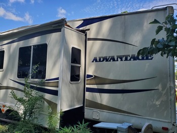 Thumbnail of RV