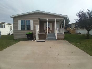 Thumbnail of mobile home