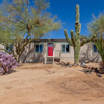 Thumbnail of mobile home