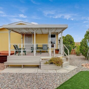 Thumbnail of mobile home