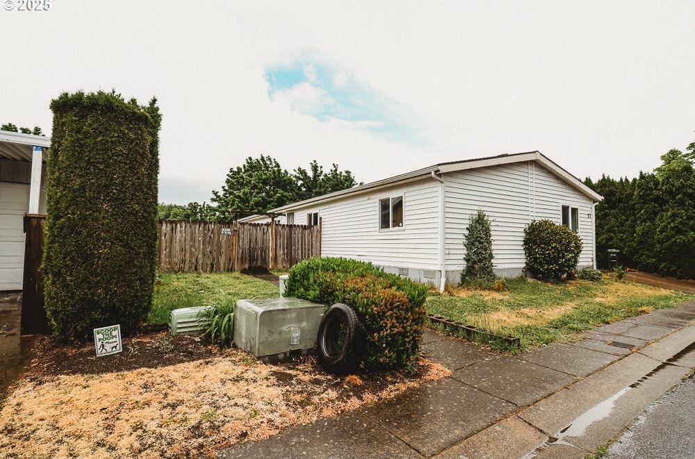 Photo of Mobile Home