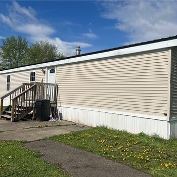 Thumbnail of mobile home