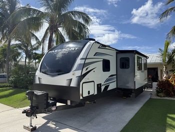 Thumbnail of RV