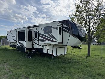 Thumbnail of RV