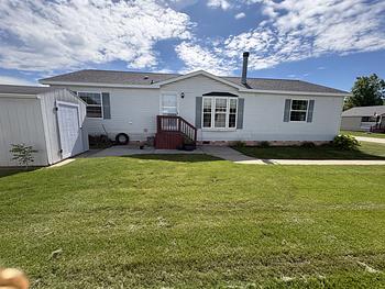 Thumbnail of mobile home