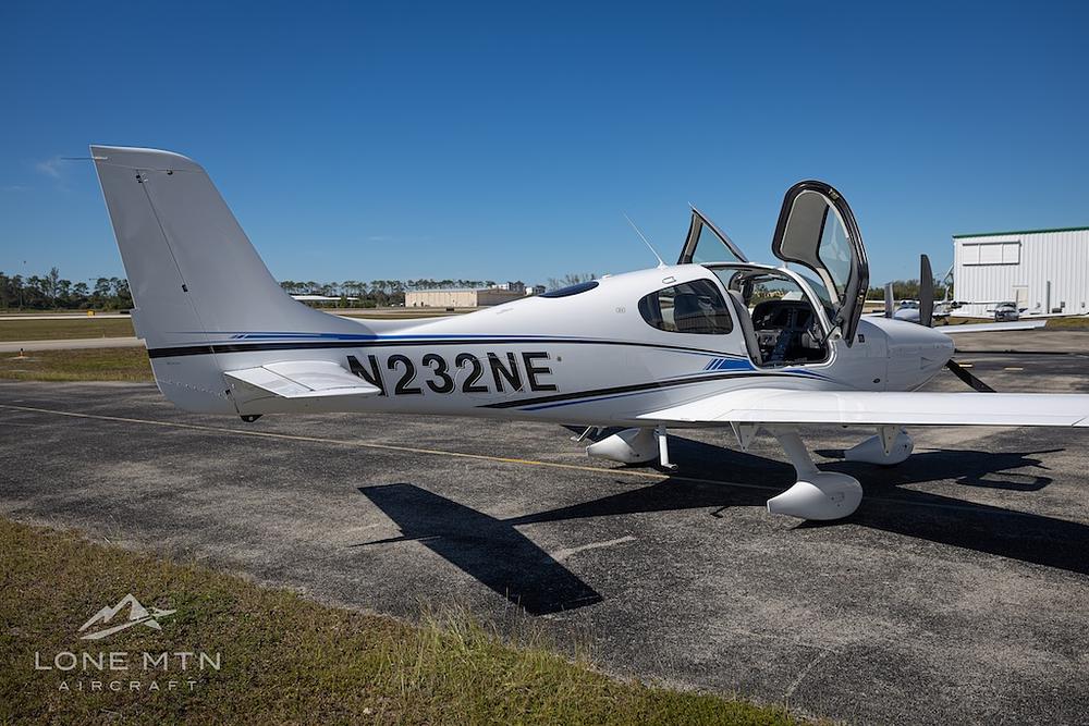 N232NE-008_1.jpg