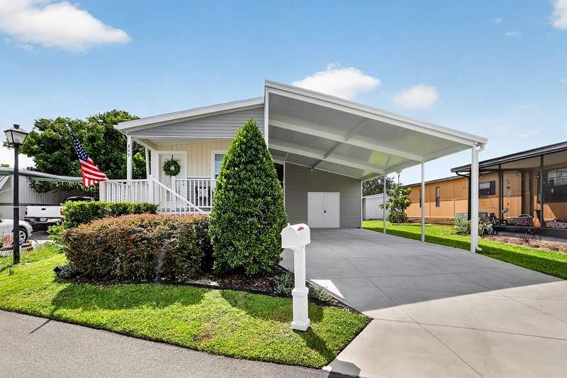 Photo of Mobile Home