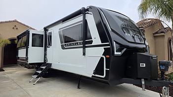 Thumbnail of RV