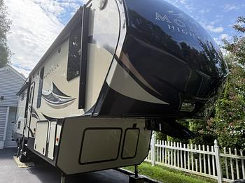 Thumbnail of RV