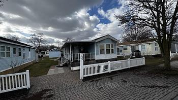 Thumbnail of mobile home