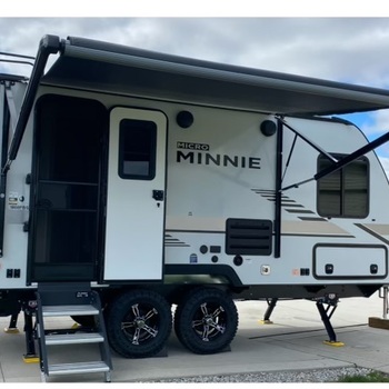 Thumbnail of RV