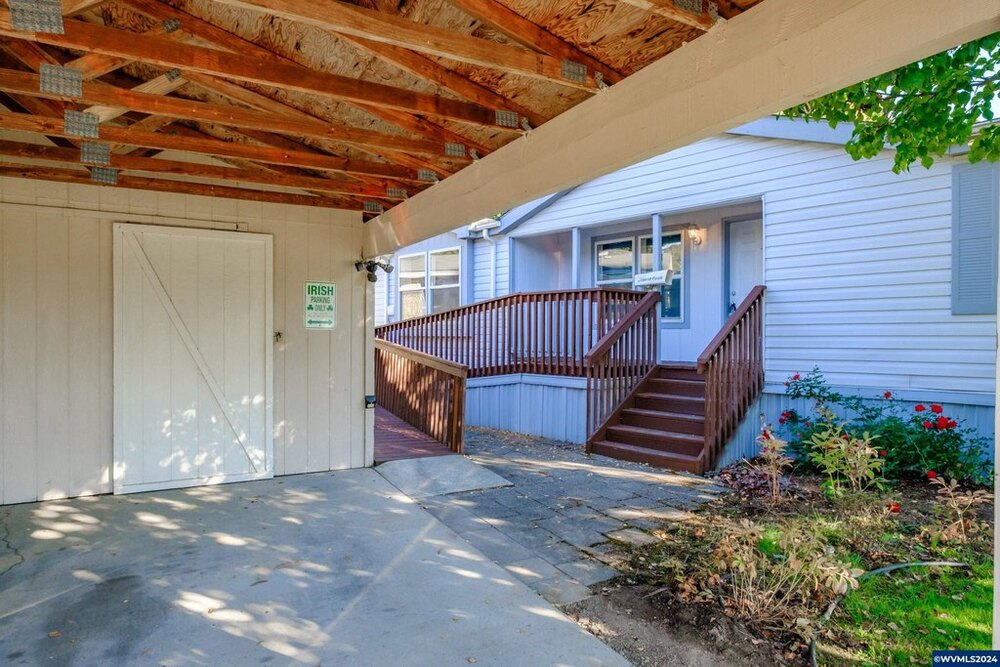 Photo of Mobile Home