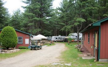 C:\Users\roburk\Desktop\Real Estate\18 Grist Mill\Complex.jpg