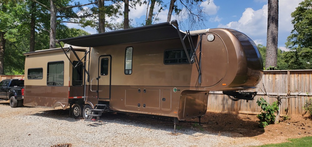 Photo of Rv