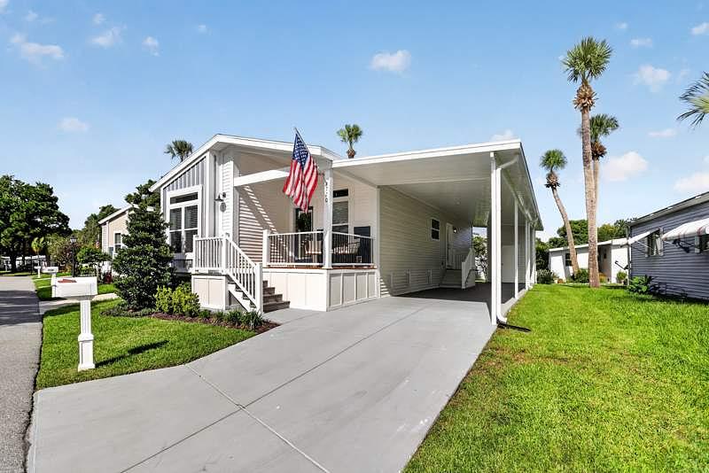 Photo of Mobile Home