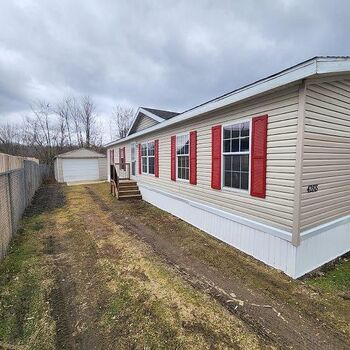 Thumbnail of mobile home