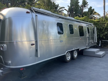 Thumbnail of RV
