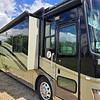 RV for Sale: 2008 PHAETON 42 QRH