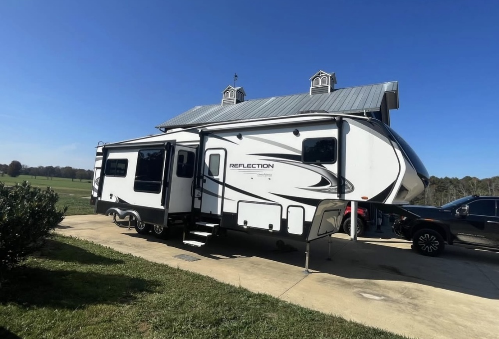 Photo of Rv