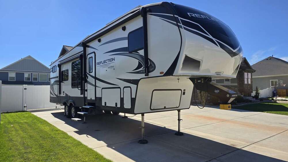 Photo of Rv