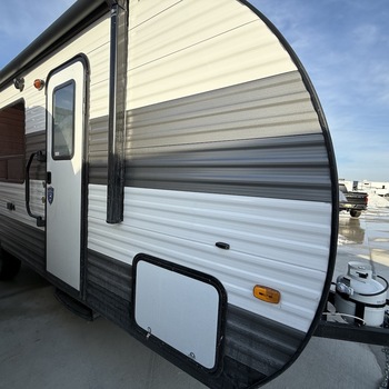 Thumbnail of RV