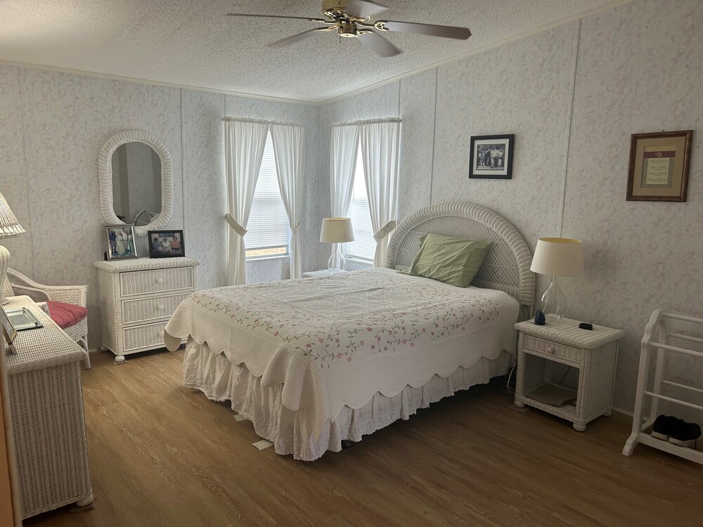 Strawberry Ridge Village