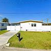 Mobile Home for Sale: 3 Bed 2 Bath 1975 Mobile Home
