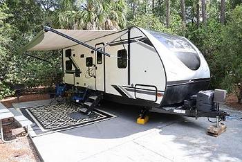 Thumbnail of RV