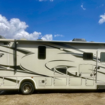 Thumbnail of RV