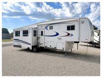 Thumbnail of RV