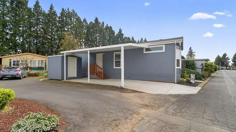 Photo of Mobile Home