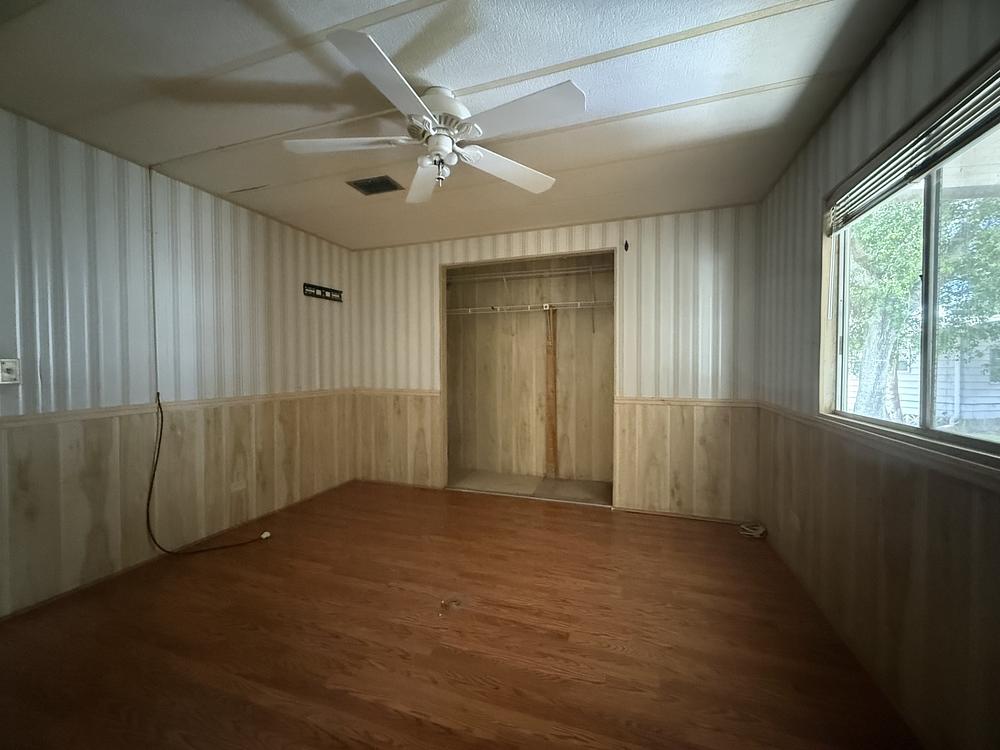 Camelot Lakes Village