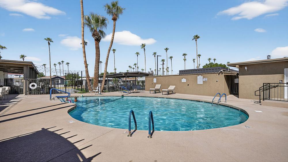 02 2050 W Dunlap Ave Phoenix AZ 85021 USA Exterior A7404522