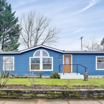 Thumbnail of mobile home