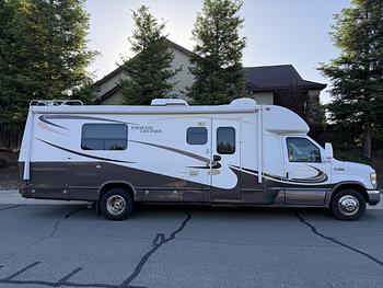 Thumbnail of RV
